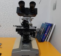 میکروسکوپ الیمپوس